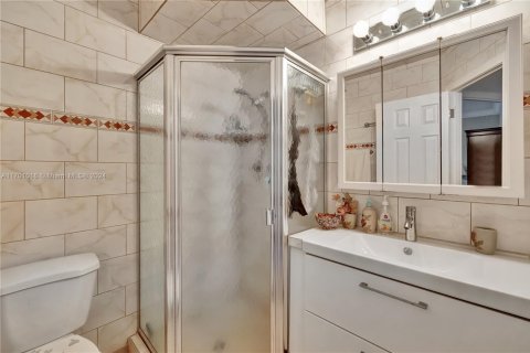 Condominio en venta en Lauderdale Lakes, Florida, 2 dormitorios, 87.7 m2 № 1764492 - foto 16