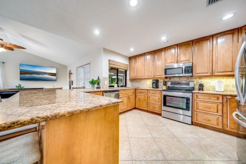 Villa ou maison à louer à Wellington, Floride: 4 chambres, 244.52 m2 № 2242024 - photo 8