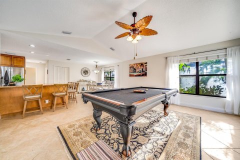 Villa ou maison à louer à Wellington, Floride: 4 chambres, 244.52 m2 № 2242024 - photo 9