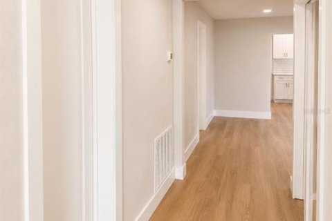 Villa ou maison à vendre à Tampa, Floride: 3 chambres, 95.32 m2 № 2304429 - photo 5