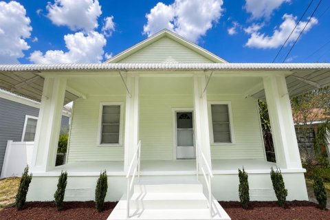 Villa ou maison à vendre à Tampa, Floride: 3 chambres, 95.32 m2 № 2304429 - photo 3