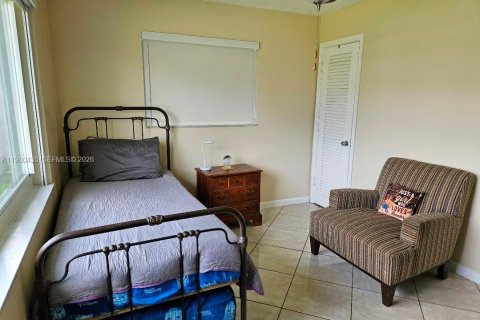 House in Tamarac, Florida 2 bedrooms, 124.3 sq.m. № 2043811 - photo 13