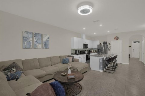 Touwnhouse à vendre à Kissimmee, Floride: 3 chambres, 155.7 m2 № 2309927 - photo 7