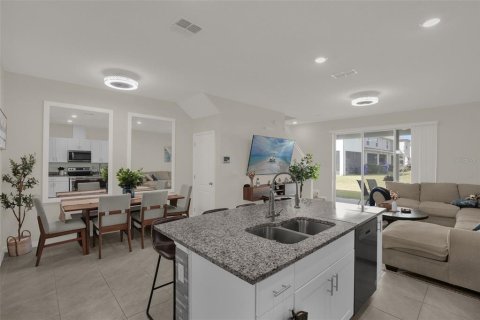 Touwnhouse à vendre à Kissimmee, Floride: 3 chambres, 155.7 m2 № 2309927 - photo 11