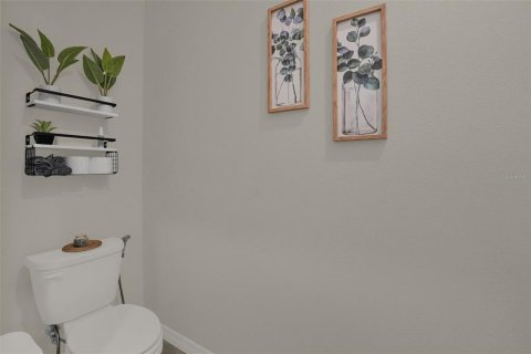 Touwnhouse à vendre à Kissimmee, Floride: 3 chambres, 155.7 m2 № 2309927 - photo 22