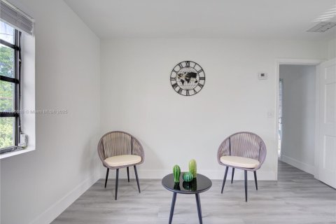 Villa ou maison à vendre à Hollywood, Floride: 5 chambres, 265.33 m2 № 1966270 - photo 15