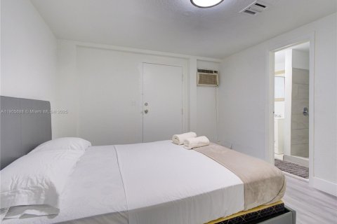 Villa ou maison à vendre à Hollywood, Floride: 5 chambres, 265.33 m2 № 1966270 - photo 27