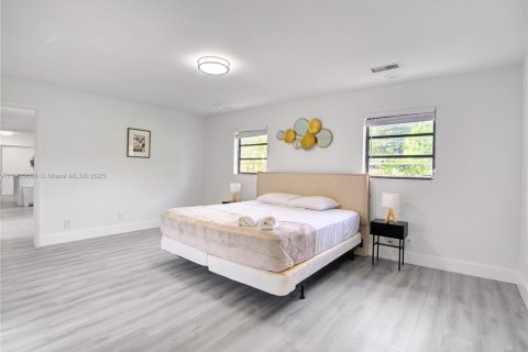 Villa ou maison à vendre à Hollywood, Floride: 5 chambres, 265.33 m2 № 1966270 - photo 18