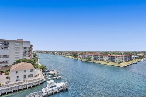 Copropriété à vendre à Hillsboro Beach, Floride: 2 chambres, 125.42 m2 № 2017056 - photo 9