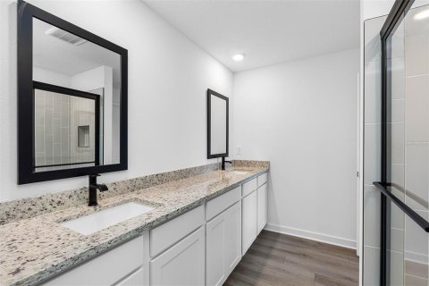 Casa en venta en Spring Hill, Florida, 4 dormitorios, 184.04 m2 № 1652181 - foto 2