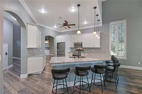 House in Windermere, Florida 3 bedrooms, 302.4 sq.m. № 1586345 - photo 15