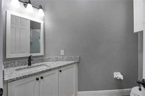House in Windermere, Florida 3 bedrooms, 302.4 sq.m. № 1586345 - photo 29