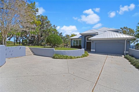 House in Windermere, Florida 3 bedrooms, 302.4 sq.m. № 1586345 - photo 11