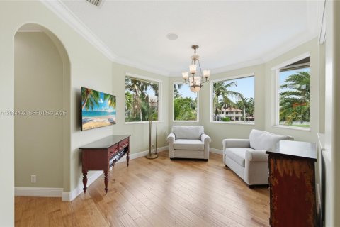 House in Weston, Florida 5 bedrooms, 463.12 sq.m. № 2087013 - photo 21