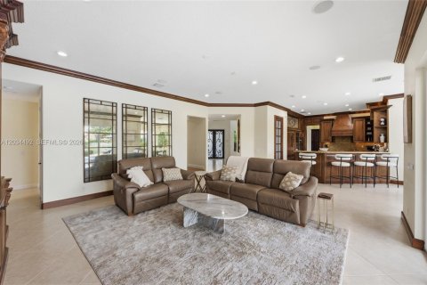 House in Weston, Florida 5 bedrooms, 463.12 sq.m. № 2087013 - photo 13