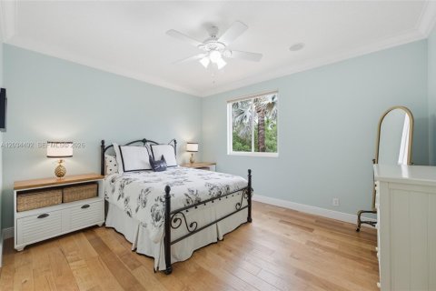 House in Weston, Florida 5 bedrooms, 463.12 sq.m. № 2087013 - photo 29