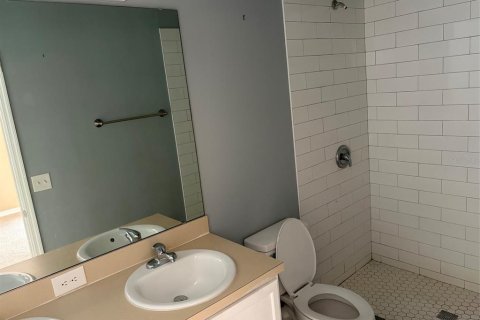Adosado en venta en Clermont, Florida, 3 dormitorios, 139.63 m2 № 2211459 - foto 10