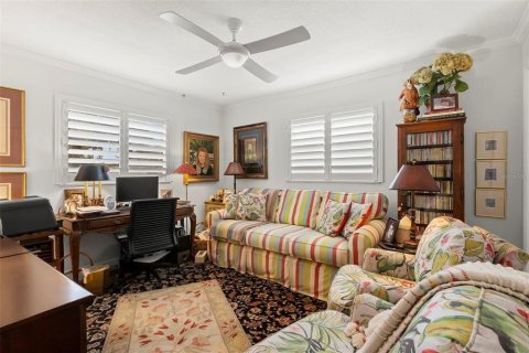 Condo in Saint Petersburg, Florida, 2 bedrooms  № 1899415 - photo 22