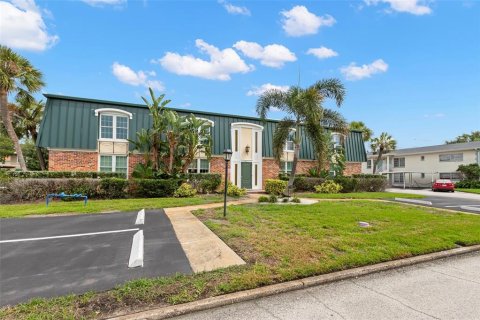 Condo in Saint Petersburg, Florida, 2 bedrooms  № 1899415 - photo 27