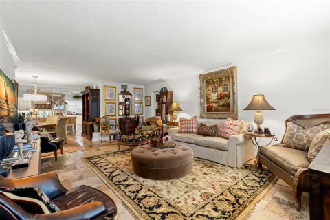 Condo in Saint Petersburg, Florida, 2 bedrooms  № 1899415 - photo 4