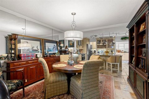 Condo in Saint Petersburg, Florida, 2 bedrooms  № 1899415 - photo 7