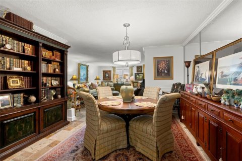 Condo in Saint Petersburg, Florida, 2 bedrooms  № 1899415 - photo 6