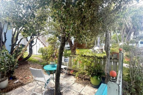 Commercial property in Hollywood, Florida 3 rooms, 35.3 sq.m. № 2084204 - photo 12