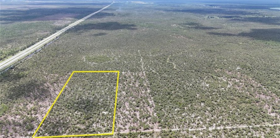 Land in Naples, Florida № 1911721