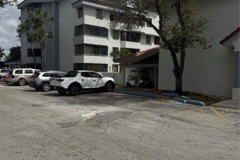 Appartement à louer à Miami, Floride: 2 chambres, 99.78 m2 № 2017536 - photo 24