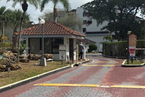 Appartement à louer à Miami, Floride: 2 chambres, 99.78 m2 № 2017536 - photo 17