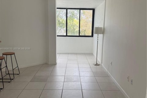 Appartement à louer à Miami, Floride: 2 chambres, 99.78 m2 № 2017536 - photo 3