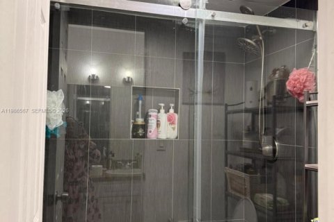 Купить кондоминиум в Хайалиа, Флорида 3 спальни, 98.48м2, № 2044923 - фото 7