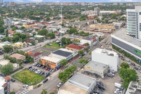 Commercial property in Miami, Florida № 2392963 - photo 5