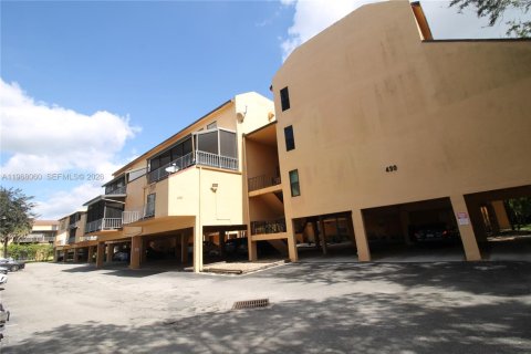 Кондоминиум с 2 спальнями в Плантация, Флорида № 2029299