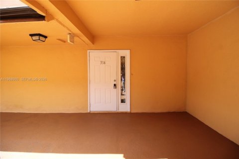 Купить кондоминиум в Плантация, Флорида 2 спальни, 120.4м2, № 2029299 - фото 23