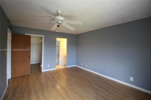 Купить кондоминиум в Плантация, Флорида 2 спальни, 120.4м2, № 2029299 - фото 30