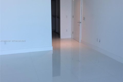 Condominio en alquiler en Key Biscayne, Florida, 2 dormitorios, 158.21 m2 № 2054466 - foto 24