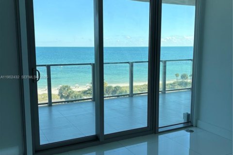 Condominio en alquiler en Key Biscayne, Florida, 2 dormitorios, 158.21 m2 № 2054466 - foto 7