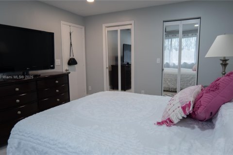 Casa en venta en Davie, Florida, 3 dormitorios, 153.1 m2 № 1945768 - foto 24