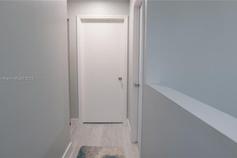 Casa en venta en Davie, Florida, 3 dormitorios, 153.1 m2 № 1945768 - foto 21