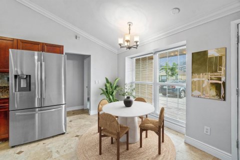House in Boca Raton, Florida 3 bedrooms, 114.55 sq.m. № 2154366 - photo 4