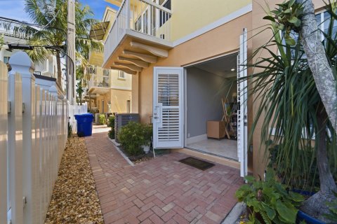 Touwnhouse à vendre à Lauderdale-by-the-Sea, Floride: 3 chambres, 155.52 m2 № 2436069 - photo 8