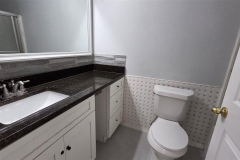 House in Kissimmee, Florida 3 bedrooms, 166.85 sq.m. № 2377929 - photo 15
