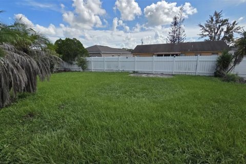House in Kissimmee, Florida 3 bedrooms, 166.85 sq.m. № 2377929 - photo 20