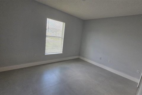 House in Kissimmee, Florida 3 bedrooms, 166.85 sq.m. № 2377929 - photo 16