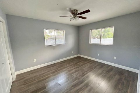House in Sarasota, Florida 3 bedrooms, 154.5 sq.m. № 2198404 - photo 25