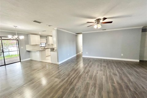 House in Sarasota, Florida 3 bedrooms, 154.5 sq.m. № 2198404 - photo 19