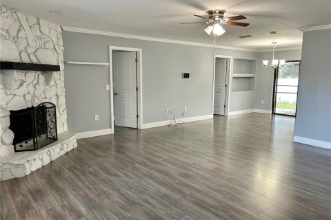 House in Sarasota, Florida 3 bedrooms, 154.5 sq.m. № 2198404 - photo 5