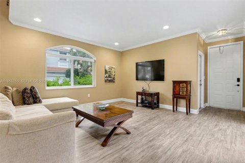 Adosado en venta en Hollywood, Florida, 3 dormitorios, 162.39 m2 № 2006368 - foto 4