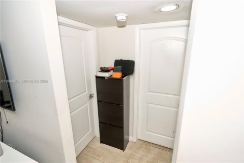 Condo in Cutler Bay, Florida, 1 bedroom  № 2051533 - photo 24